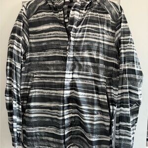 Lululemon- windbreaker… rare… worn once